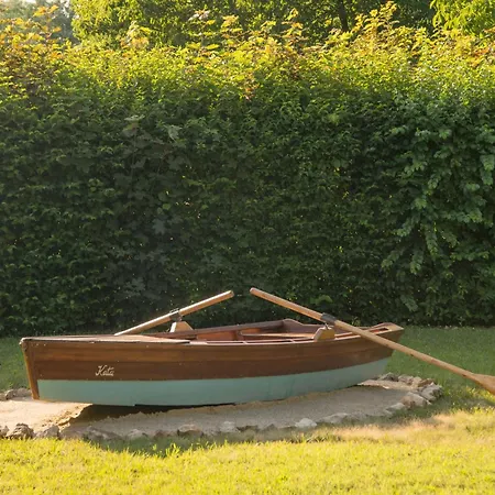 度假居 Sajkod 蒂豪尼